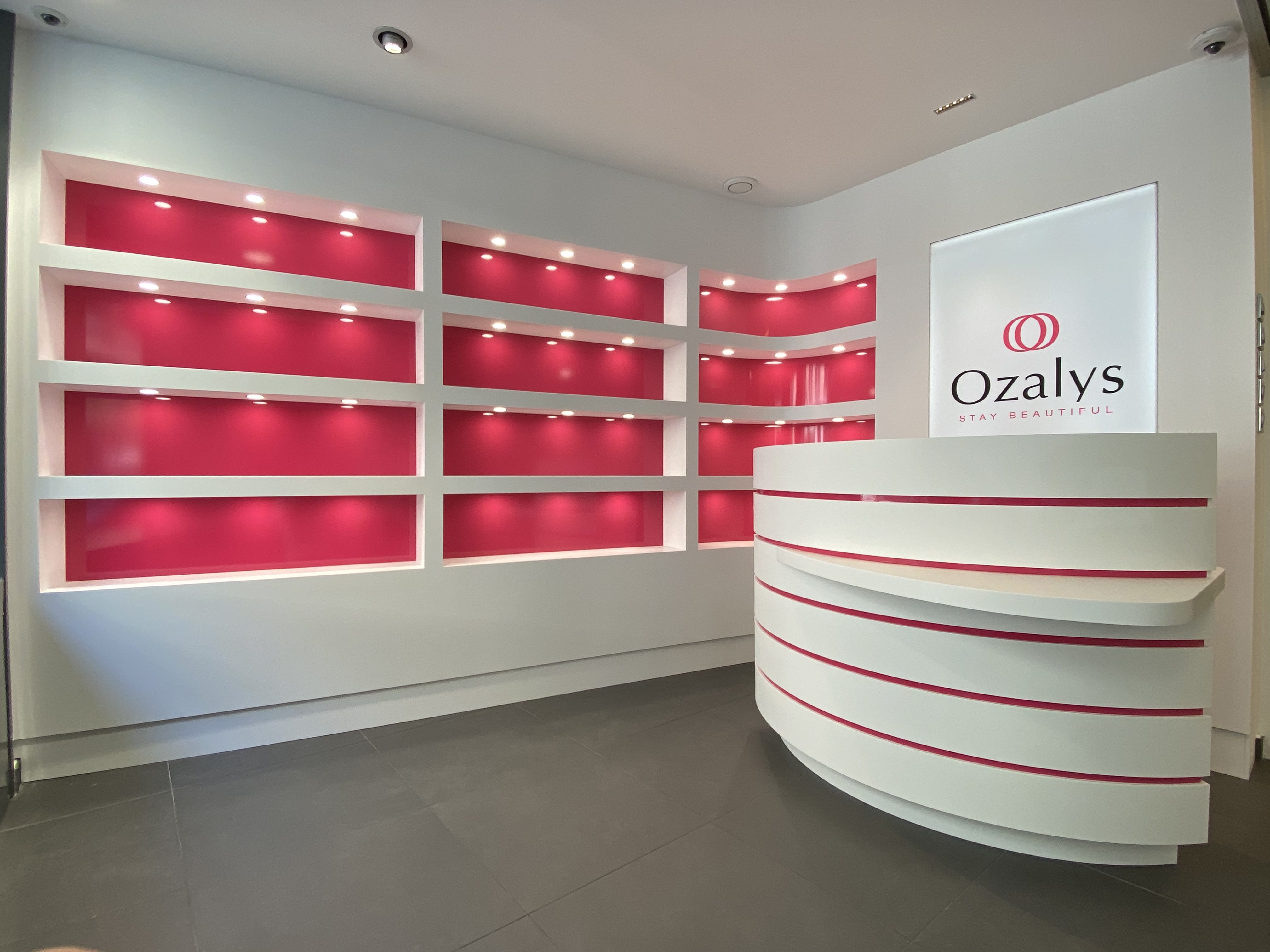 boutique-paris-corian